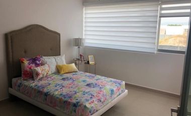 Casa en Venta sola con cuatro  Recamaras en condominio a 15 minutos de Cuernavaca en Xochitepec Morelos