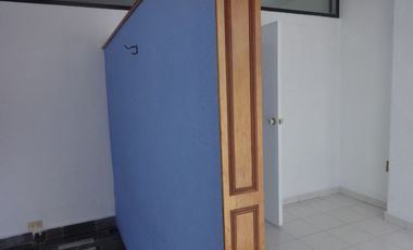 VENTA DE CONSULTORIO 2° PISO EN EDIFICIO, COL. CHAPULTEPEC