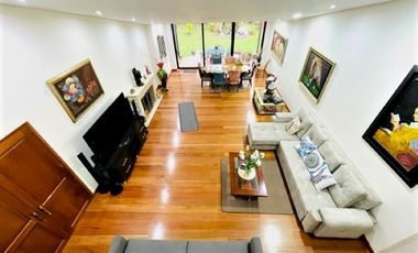 VENDO  CASA EN SANTA ANA ORIENTEAL 797 M2