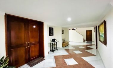 VENDO  CASA EN SANTA ANA ORIENTEAL 797 M2