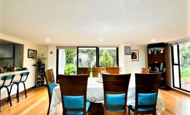 VENDO  CASA EN SANTA ANA ORIENTEAL 797 M2