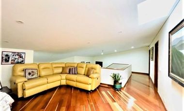 VENDO  CASA EN SANTA ANA ORIENTEAL 797 M2
