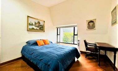 VENDO  CASA EN SANTA ANA ORIENTEAL 797 M2