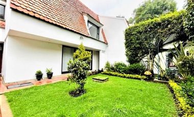 VENDO  CASA EN SANTA ANA ORIENTEAL 797 M2