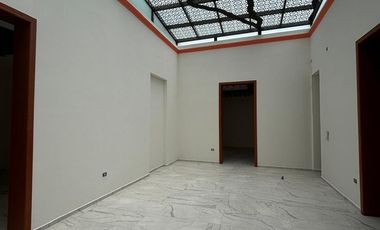 CASONA EN ESQUINA  1,080  m2 CON USO DE SUELO COMERCIAL EN RENTA EN CENTRO HISTÓRICO DE PUEBLA.