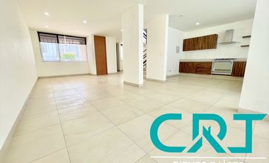 CASA EN RENTA I MAYORCA RESIDENCIAL I ZONA ESTE I COTO CON CASA CLUB Y AMENIDADES I CERCA DE IMSS 58 I MUY AMPLIA