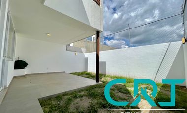 CASA EN RENTA I MAYORCA RESIDENCIAL I ZONA ESTE I COTO CON CASA CLUB Y AMENIDADES I CERCA DE IMSS 58 I MUY AMPLIA