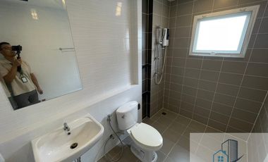 Single house 63.4 sq.w. in front of Centro garden Phahon-Vibhavadi, Khlong Luang