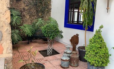 RENTA CASA AMPLIA EN 2 NIVELES, 5 RECAMARAS JARDIN, ALBERCA, LA CARCAÑA CERCA DEL C.C. EXPLANADA, SAN PEDRO CHOLULA