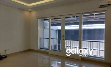 JUAL SEWA RUMAH MODERN MINIMALIS ONE GATE SYSTEM DI PERUM KUTA PALACE RESIDENCE PEDUNGAN DENPASAR, BALI