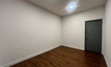 Modern Style Town home for rent and for sale in Lamphun