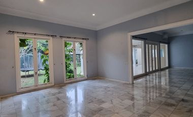 House For Rent with Big Garden & Pool, Location at Cipete South Jakarta