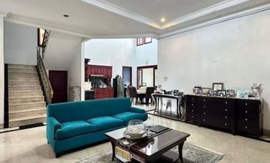 Dijual Rumah di Cempaka Putih 2 Lantai Kondisi Bagus LT 382 Hadap Selatan
