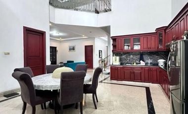 Dijual Rumah di Cempaka Putih 2 Lantai Kondisi Bagus LT 382 Hadap Selatan