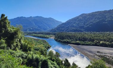 PARCELAS CON ACCESO AL RÍO PETROHUE