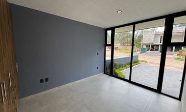 CASA EN VENTA EN PRADERAS ALTOZANO