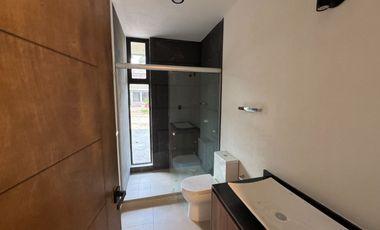 CASA EN VENTA EN PRADERAS ALTOZANO