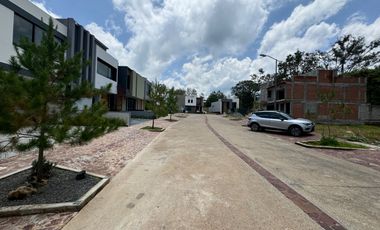 CASA EN VENTA EN PRADERAS ALTOZANO