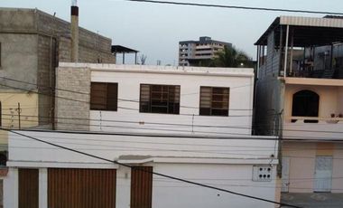 casa rentera de venta en manta zona sur