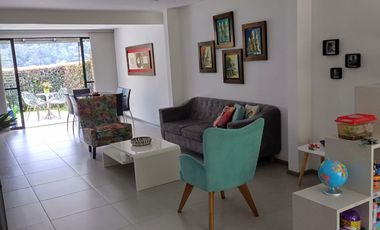 Vendo hermosa casa en conjunto cerrado en sector La Florida de 149m2.