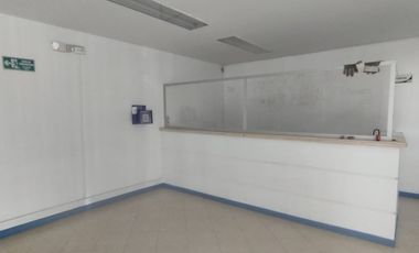 Local en arriendo en la Avenida 30 de agosto