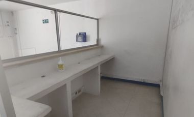 Local en arriendo en la Avenida 30 de agosto