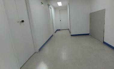 Local en arriendo en la Avenida 30 de agosto