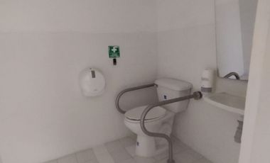 Local en arriendo en la Avenida 30 de agosto
