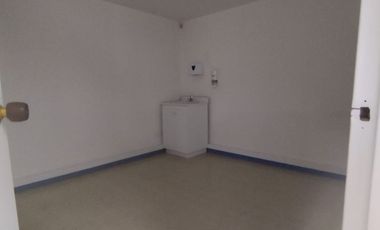 Local en arriendo en la Avenida 30 de agosto