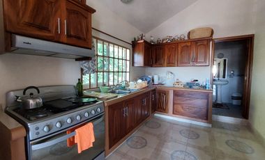 Venta 2 Casas juntas un solo Terreno en San José Ixtapa, Gro. Ixtapa Zihuatanejo.