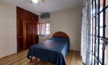 Venta 2 Casas juntas un solo Terreno en San José Ixtapa, Gro. Ixtapa Zihuatanejo.