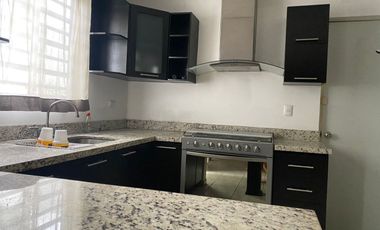 SE VENDE CASA EN FRACCIONAMIENTO EN Almería, Almería, Apodaca, N.L., México