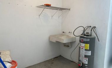 SE VENDE CASA EN FRACCIONAMIENTO EN Almería, Almería, Apodaca, N.L., México