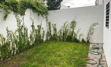 SE VENDE CASA EN FRACCIONAMIENTO EN Almería, Almería, Apodaca, N.L., México