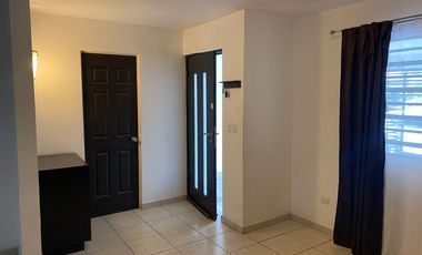 SE VENDE CASA EN FRACCIONAMIENTO EN Almería, Almería, Apodaca, N.L., México