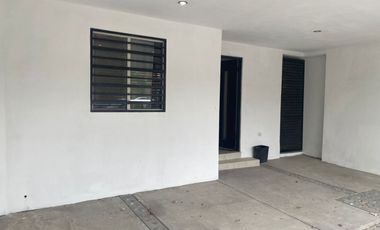 SE VENDE CASA EN FRACCIONAMIENTO EN Almería, Almería, Apodaca, N.L., México