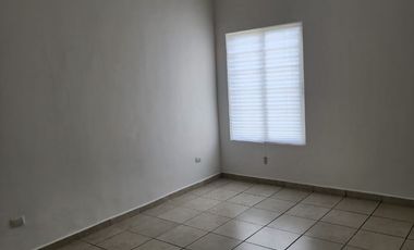SE VENDE CASA EN FRACCIONAMIENTO EN Almería, Almería, Apodaca, N.L., México