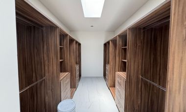 CASA EN VENTA EN PRADERAS ALTOZANO