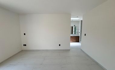 CASA EN VENTA EN PRADERAS ALTOZANO