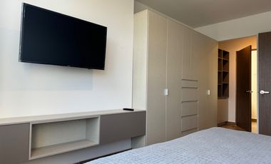 DEPARTAMENTO RENTA AMUEBLADO TORRE ALTANA CON BALCON