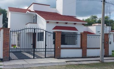 Casa en renta en Fraccionamiento Hacienda de Tequisquiapan