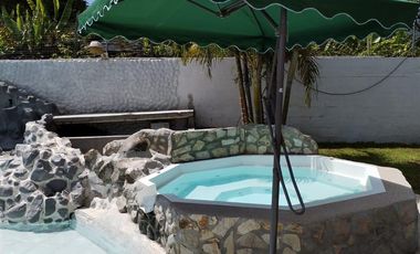 VENTA DE PROPIEDAD EN GUAYLLABAMBA, QUINTA, PISCINA, LAGUNA EN GUAYLLABAMBA