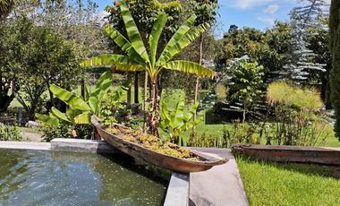 VENTA DE PROPIEDAD EN GUAYLLABAMBA, QUINTA, PISCINA, LAGUNA EN GUAYLLABAMBA