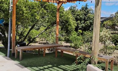 VENTA DE PROPIEDAD EN GUAYLLABAMBA, QUINTA, PISCINA, LAGUNA EN GUAYLLABAMBA