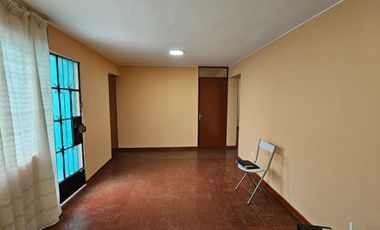 Se Vende Amplia Casa En San Felipe, At187M2 En Esquina