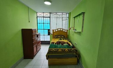 Se Vende Amplia Casa En San Felipe, At187M2 En Esquina