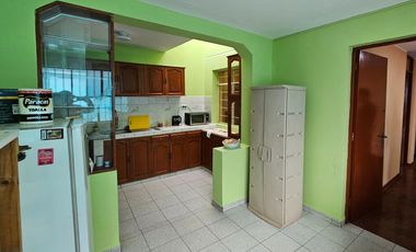 Se Vende Amplia Casa En San Felipe, At187M2 En Esquina