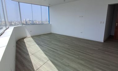 Departamento en Venta en Mayorazgo, Límite con La Molina, 3 dormitorios, Vista a Parque