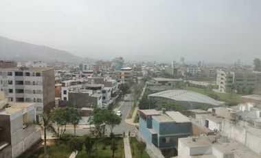 Departamento en Venta en Mayorazgo, Límite con La Molina, 3 dormitorios, Vista a Parque