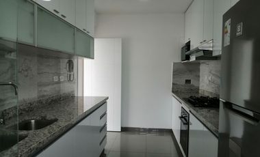 Departamento en Venta en Mayorazgo, Límite con La Molina, 3 dormitorios, Vista a Parque